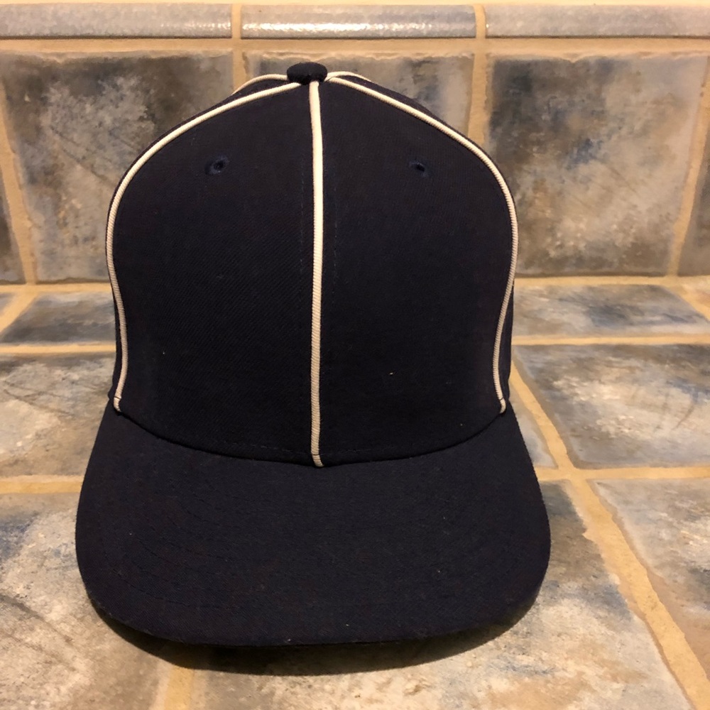 Cleveland Indians new era fitted hat size 7 retro